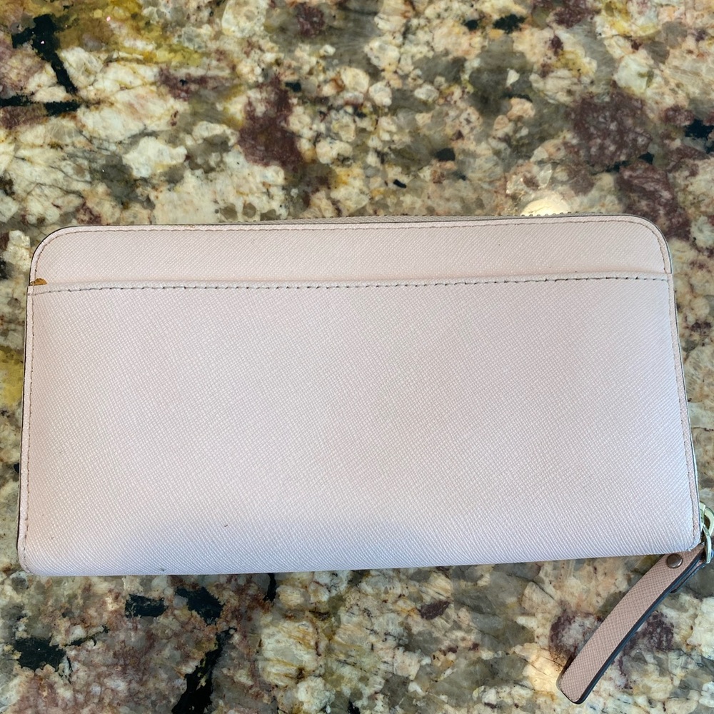 Kate Spade New York wallet in light pink - Picture 10 of 13